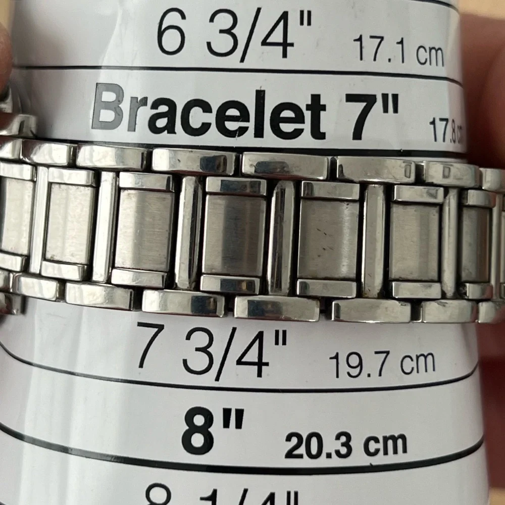 Bulova Diamond Chronograph Ladies Watch Mother of Pearl Dial Stainless Bracelet